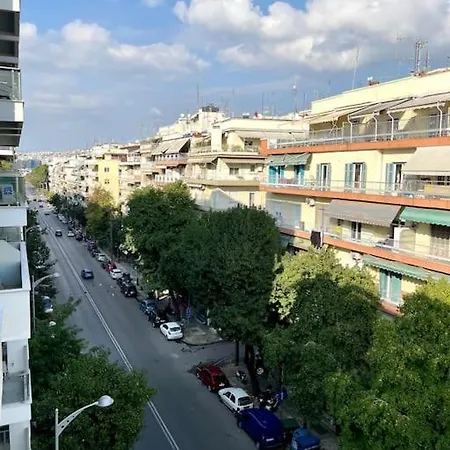The Grεεn Διαμέρισμα